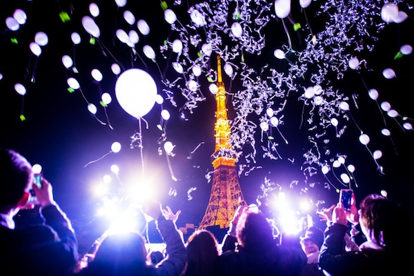 THE CONTRASTING TEXTURES OF NEW YEAR’S IN JAPAN